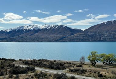 探索新西兰Lake Ohau的自然之美与独特...
